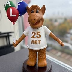 Наш день рождения прошел, а вот подарки решили задержаться!